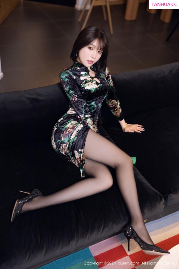 陈芝 芝芝Booty [XiuRen]高清写真图 2024.07.17 No.8876 徐莉芝Booty 黑丝美腿第5张图片